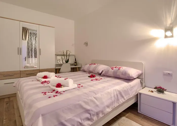 Castle Apartman Póla